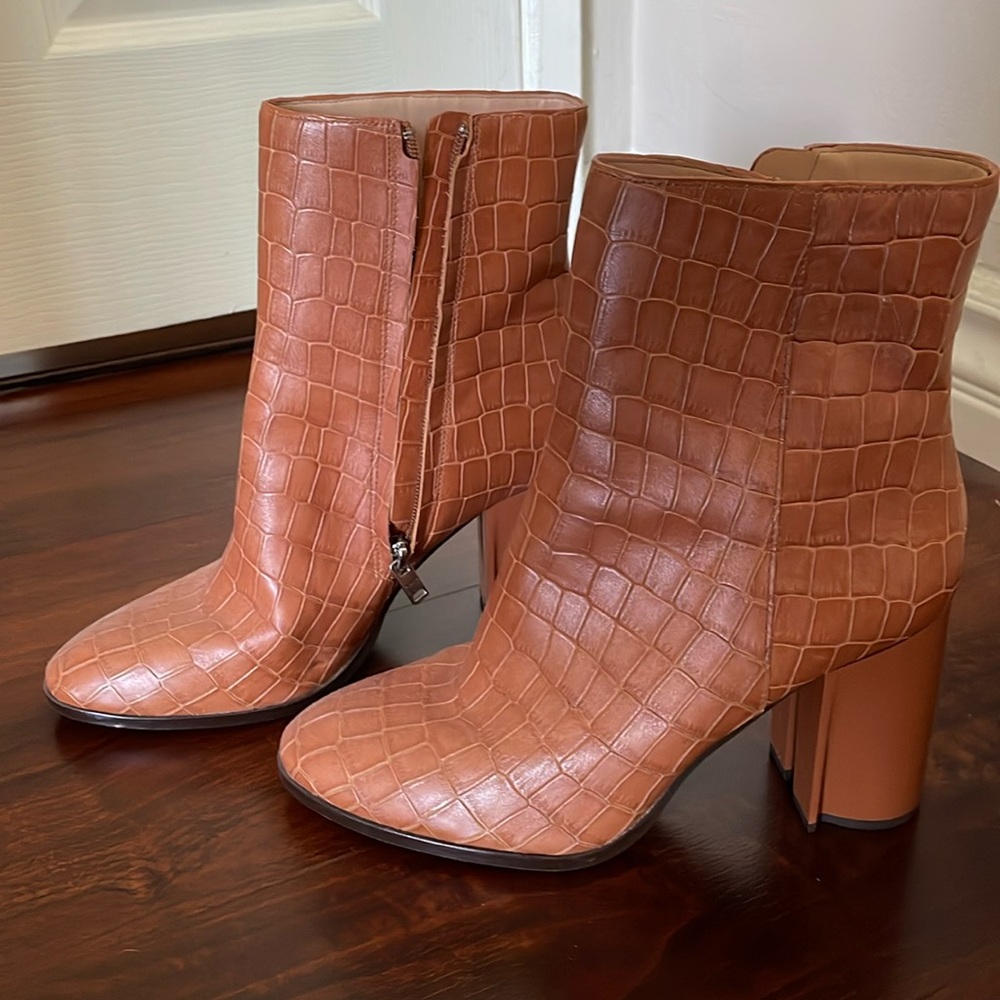 Coach boots